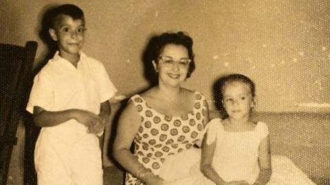 Foto de família de Miguel B. Fernández quando criança