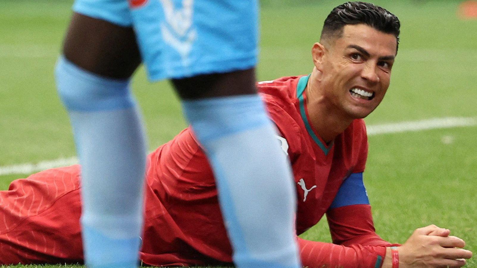 Od heroja do 'tereta' Portugala: Da li je prošlo vreme Kristijana Ronalda 1 Kristijano Ronaldo na zemlji posle duela