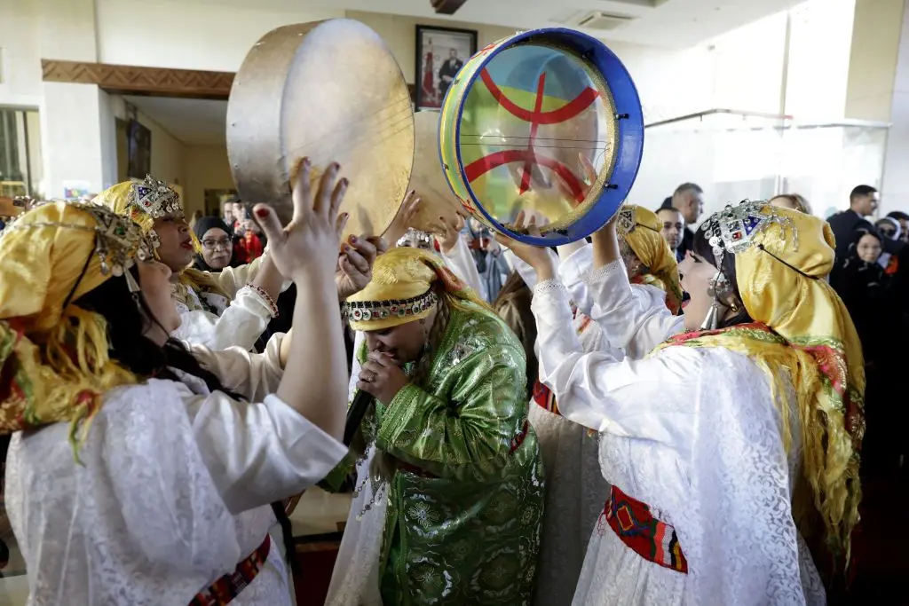 ���� ���� ��� ������ ��������� ����� ������ �������� �� ��� ����� ���������� 2975 ����� ��������.