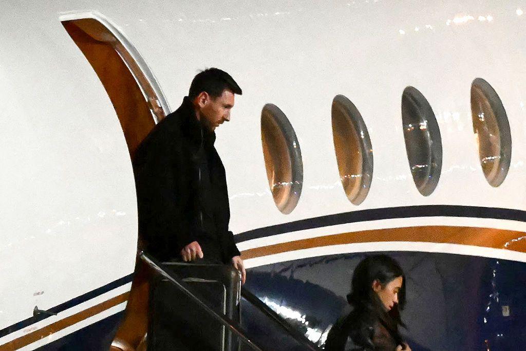 Lionel Mesi je sa suprugom odleteo privatnim avionom u Rozario