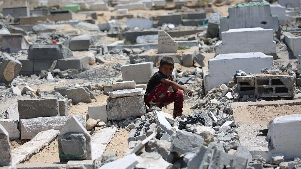 Gaza now worse than hell on earth, humanitarian chief tells BBC