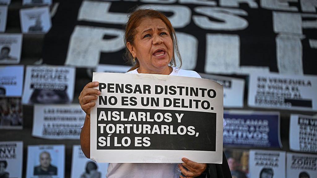 Una mujer exige la liberación de los presos el pasado 14 de diciembre  en Caracas