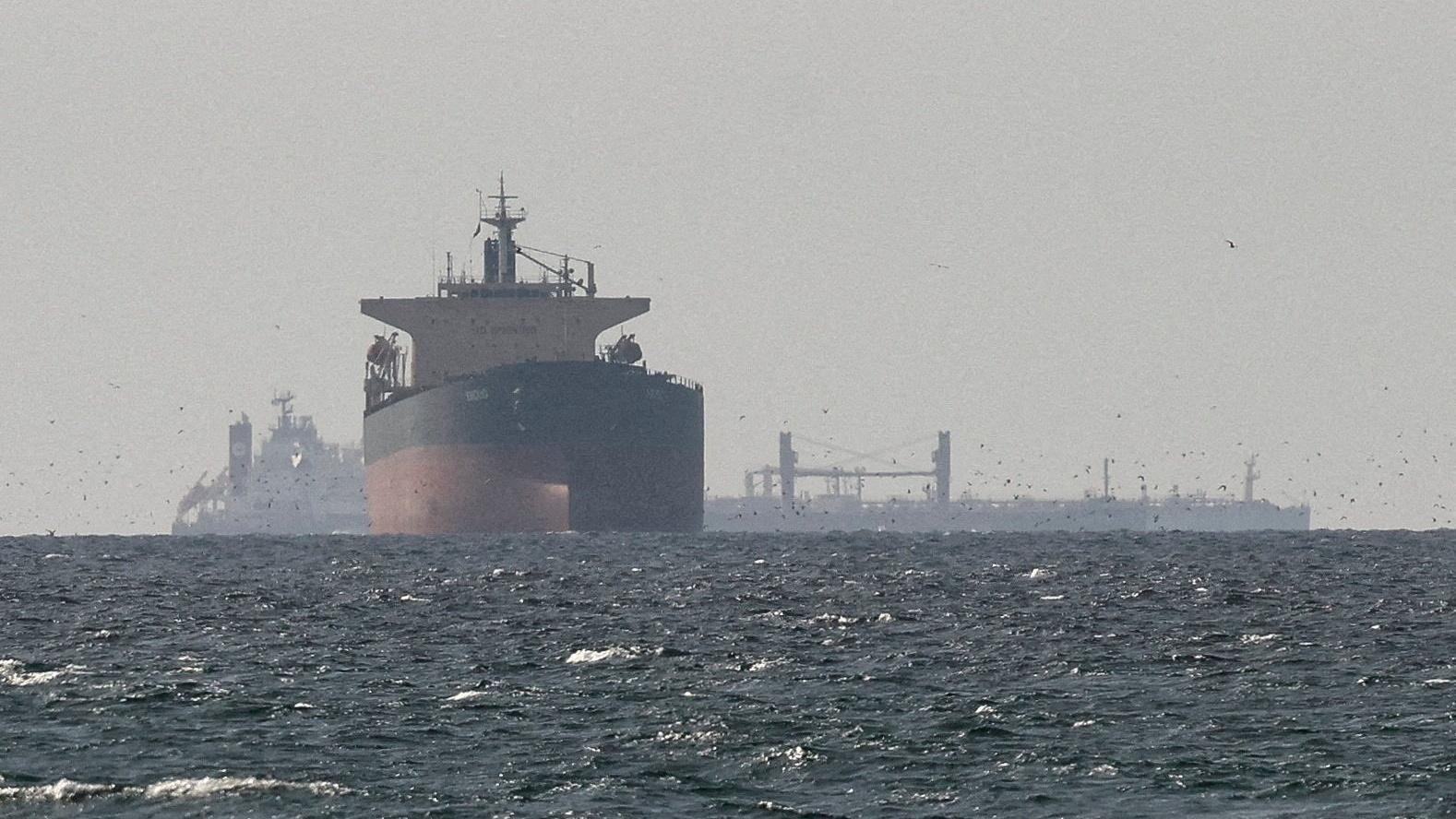 Iran threatens US-linked Gulf allies after Trump gives 48-hour deadline to reopen Strait of Hormuz