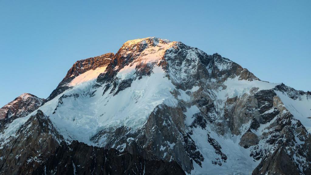 Broad peak