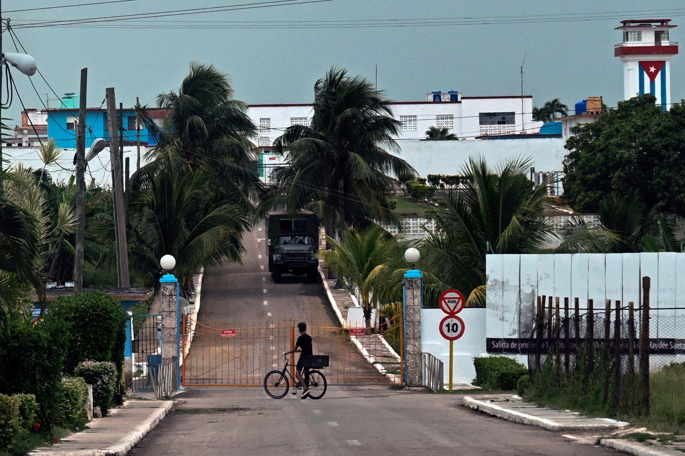 Vista exterior de la prisión de máxima seguridad de Guanajay, en la provincia de Artemisa, unos 30 kilómetros al oeste de La Habana.