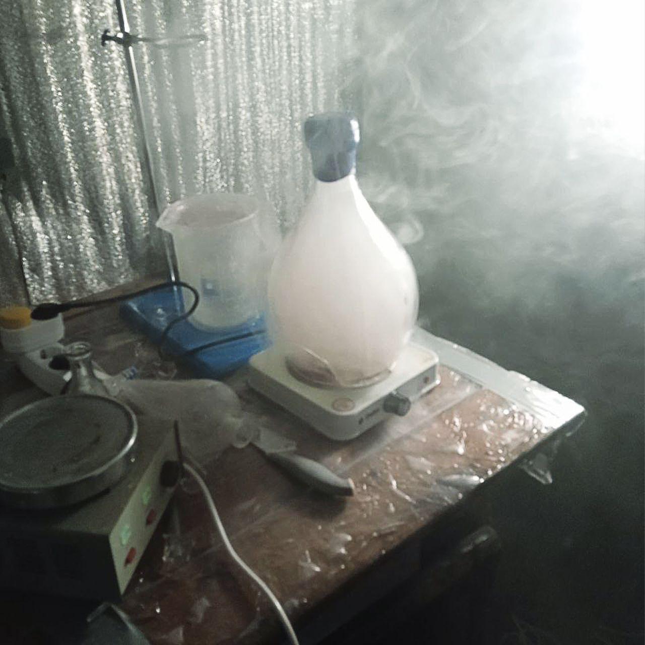 Improvizovana laboratorija koju je Maksim opremio za proizvodnju mefedrona
