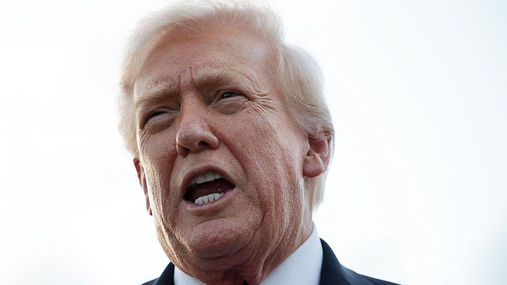 Donald Trump, fotografiado recientemente en el aeropuerto de West Palm Beach, Florida.
