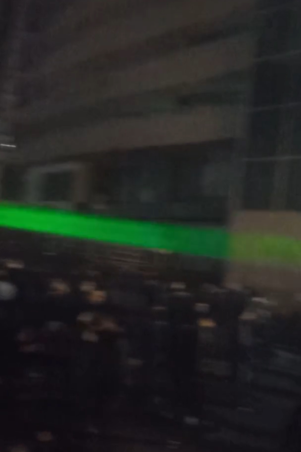 이란 시위 도중 포착된 녹색 레이저 