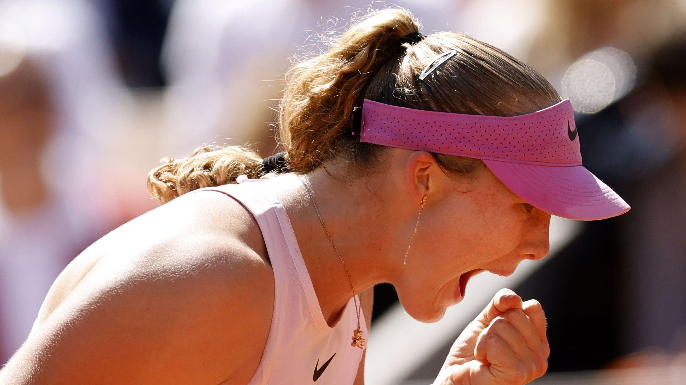 French Open final: Andreeva takes first set against qualifier Chwalinska