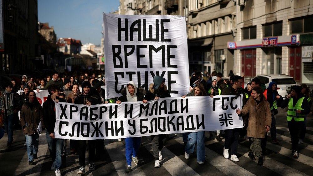 Učenici srednjih škola protestovali su i ranije, pridružujući se studentima u demonsgtracijama i blokadama