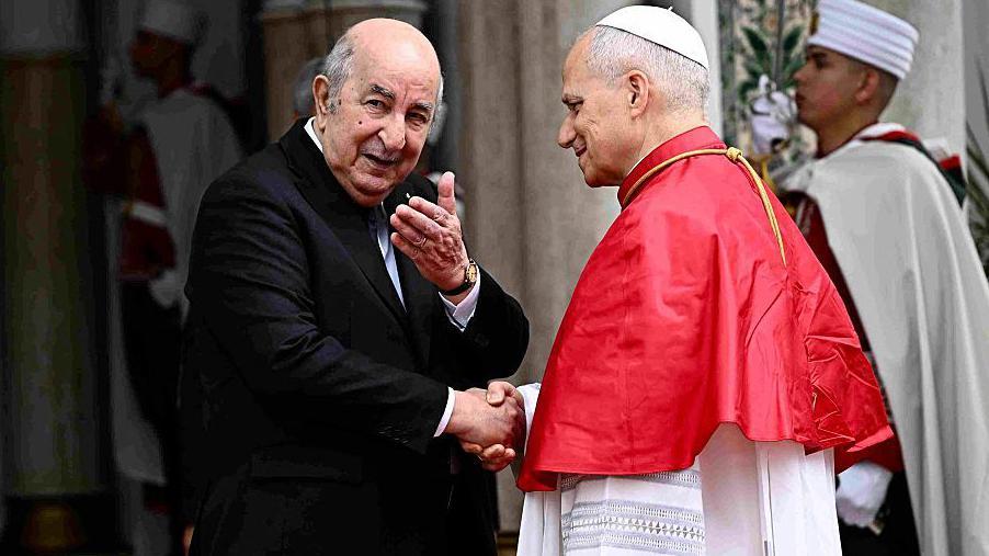 هل تمثل زيارة البابا دعماً للدبلوماسية الجزائرية؟ مقال في لوموند يقدم إجابة