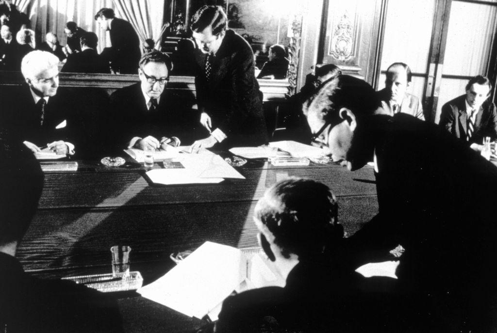 La firma del acuerdo de París de 1973