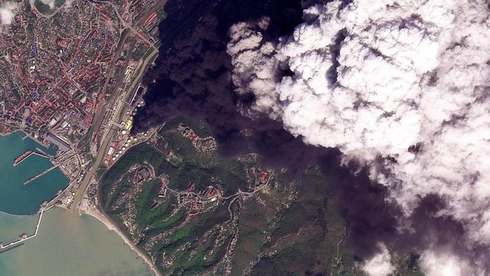 Ataque con drones a una refinería de petróleo