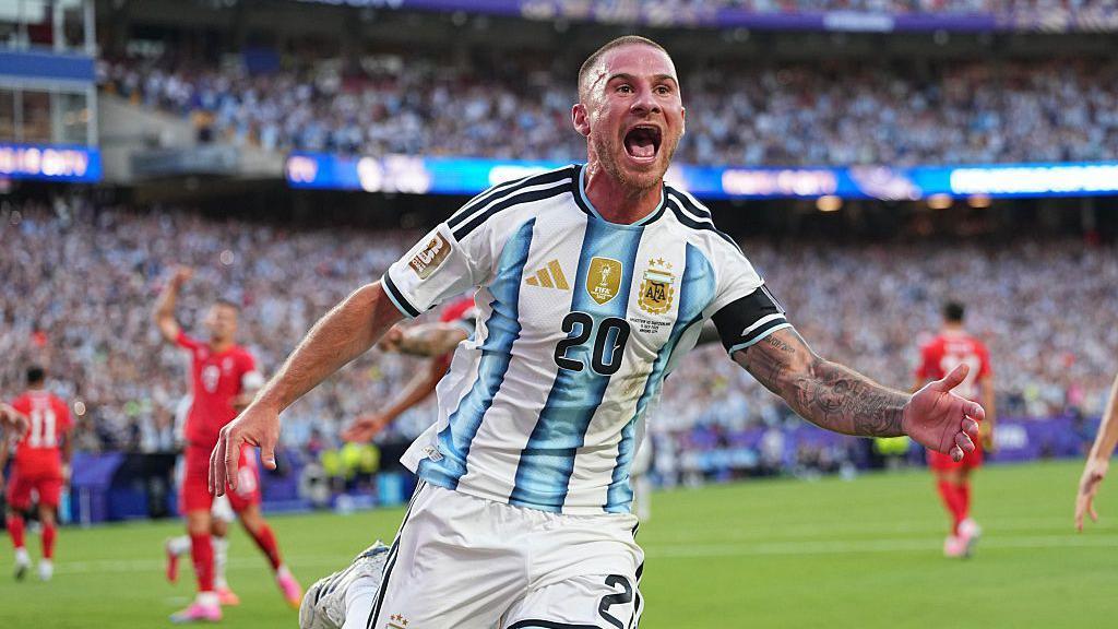 Mac Allister heads Argentina in front against Switzerland