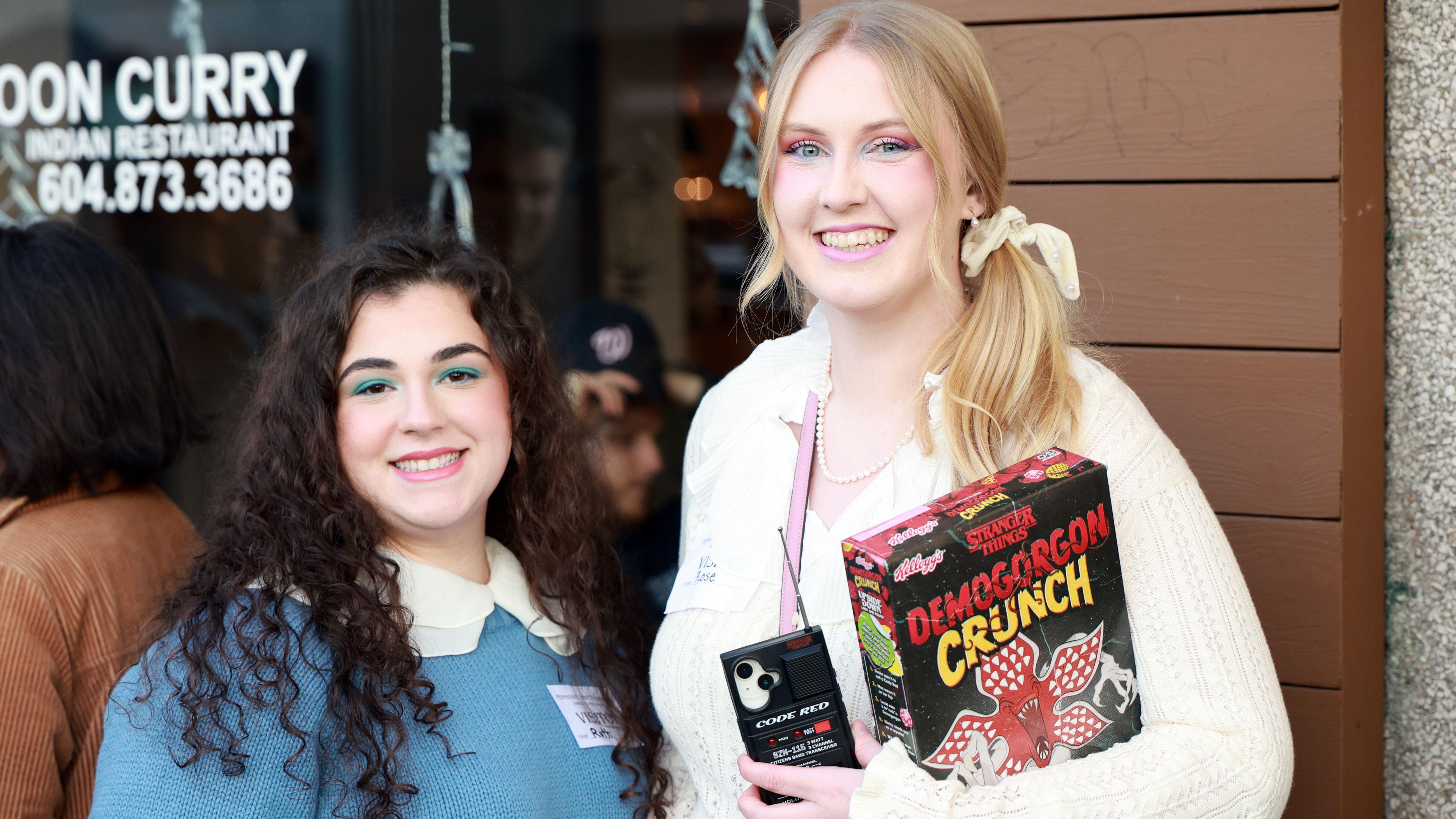 Convidadas assistem &agrave; exibi&ccedil;&atilde;o para f&atilde;s do final da 5&ordf; temporada de Stranger Things no The Park Theatre, em 31 de dezembro de 2025, em Vancouver