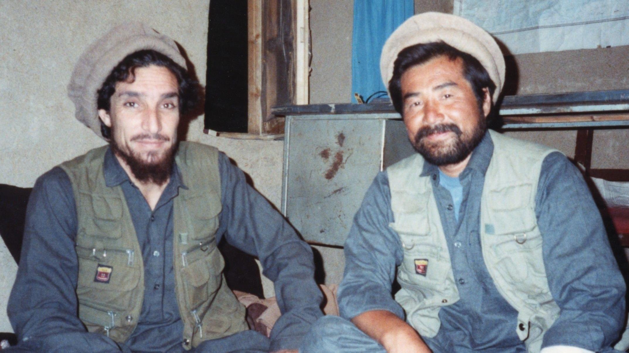 کوشیرو تاناکا 1980 کی دہائی میں احمد شاہ مسعود کے ساتھ