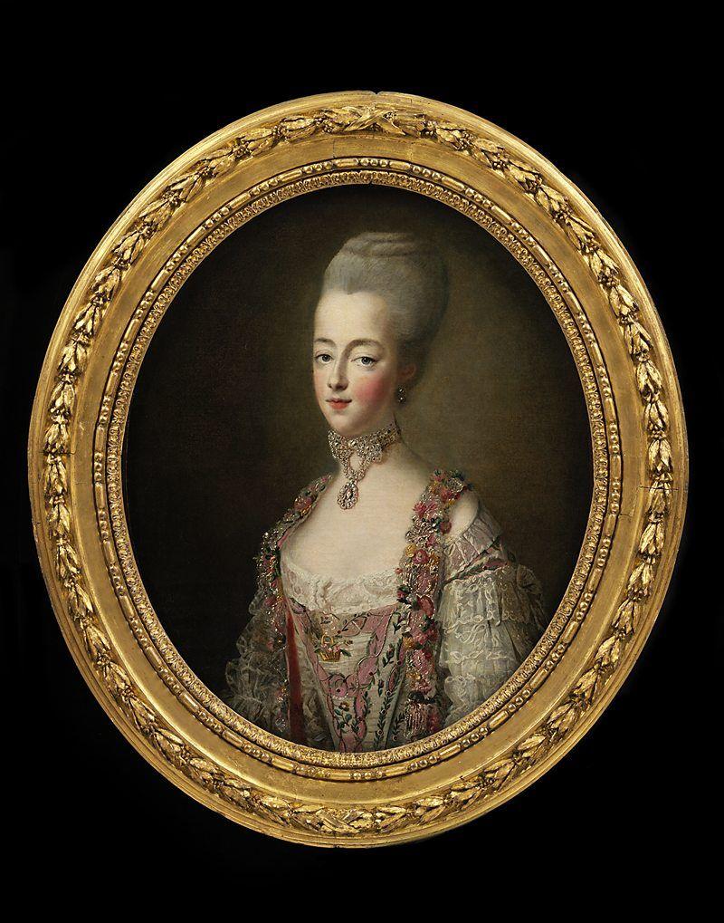 Retrato da rainha da França Maria Antonieta, com moldura oval dourada.