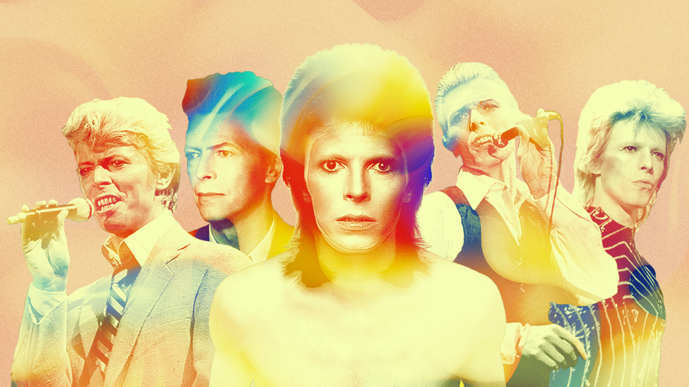 Ilustracija Dejvida Bouvija koju čini pet njegovih fotografija u različitim kostimima