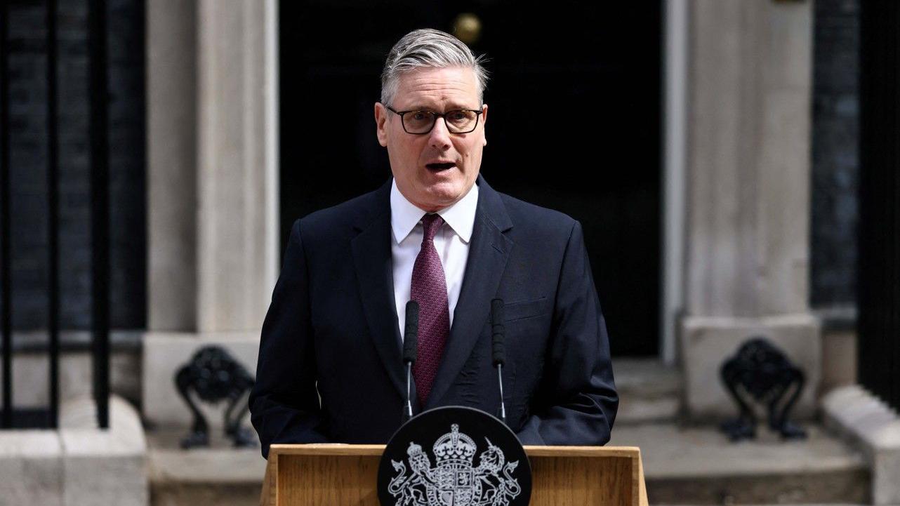 Kir Starmer podneo ostavku na mesto premijera Velike Britanije 1 Kir Starmer