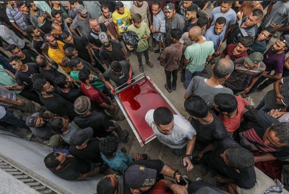 حماس تشترط إنهاء "المجاعة" في غزة للعودة للمفاوضات، والمبعوث الأمريكي سيزور القطاع ويلتقي بعضاً من سكانه 3 مقتل العشرات إثر إطلاق جنود إسرائيليين النار على نقطة توزيع مساعدات غذائية في مدينة غزة – 31 يوليو/ تموز 2025