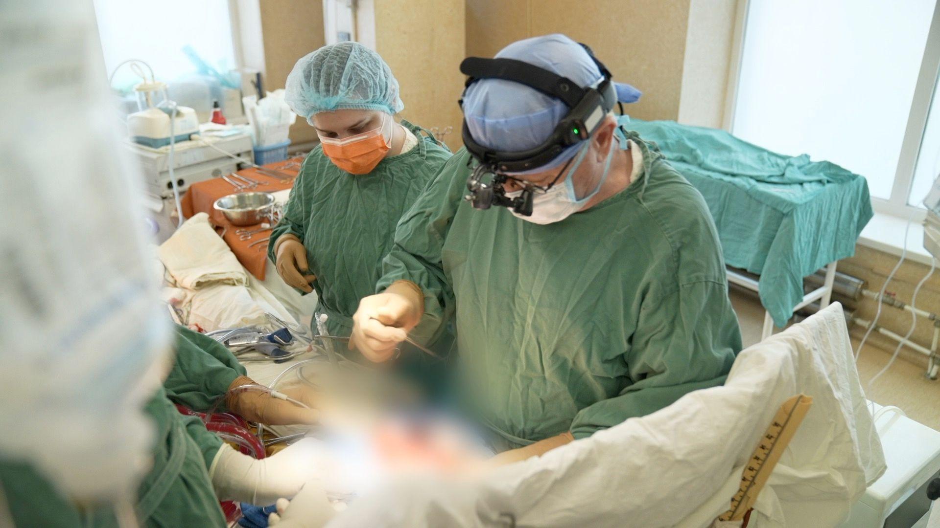 Операція на відкритому серці