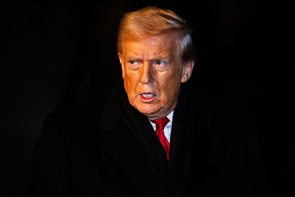 قد تكون حرب إيران نصراً أجوف ينذر بأفول الإمبراطورية الأمريكية - في الغارديان