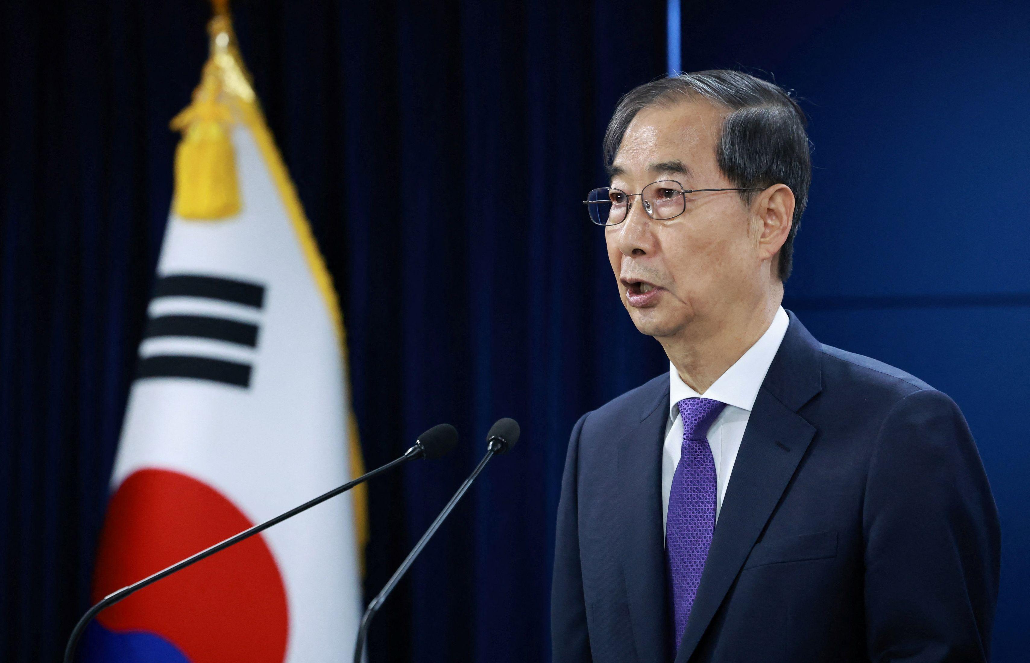 한덕수 대통령 권한대행 국무총리가 1일 정부서울청사에서 대국민담화를 하고 있다