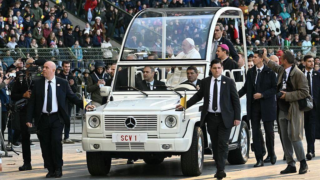 papa, papamobil