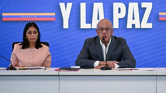 Delcy Rodríguez y Jorge Rodríguez.