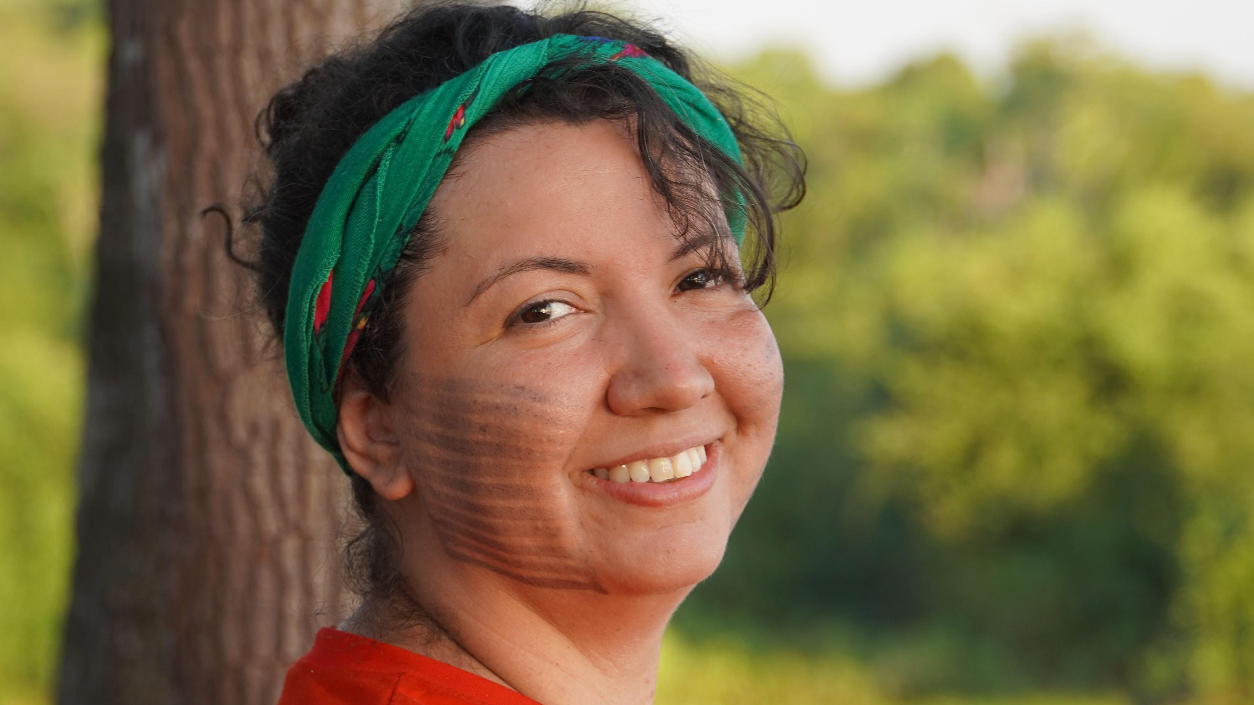 Angélica sorrindo para foto