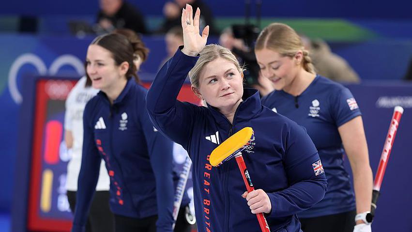 Winter Olympics: Curling - GB women beat Italy but suffer agonising elimination