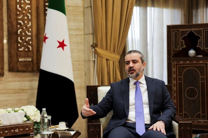 وزير الخارجية السوري أسعد الشيباني خلال مقابلة مع وكالة رويترز في دمشق