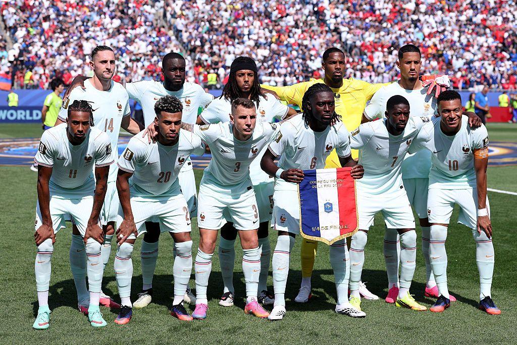 La selección francesa de fútbol posa antes del partido de cuartos de final contra Marruecos.
