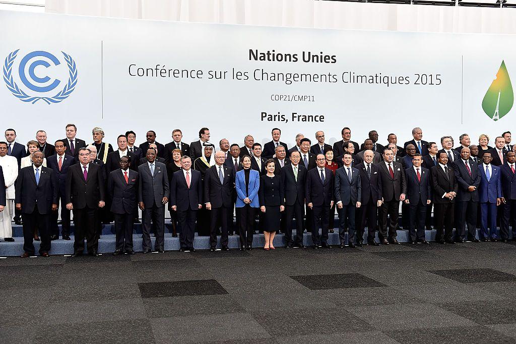 Líderes mundiais posam para a foto de família durante a COP21, conferência do clima da ONU. 