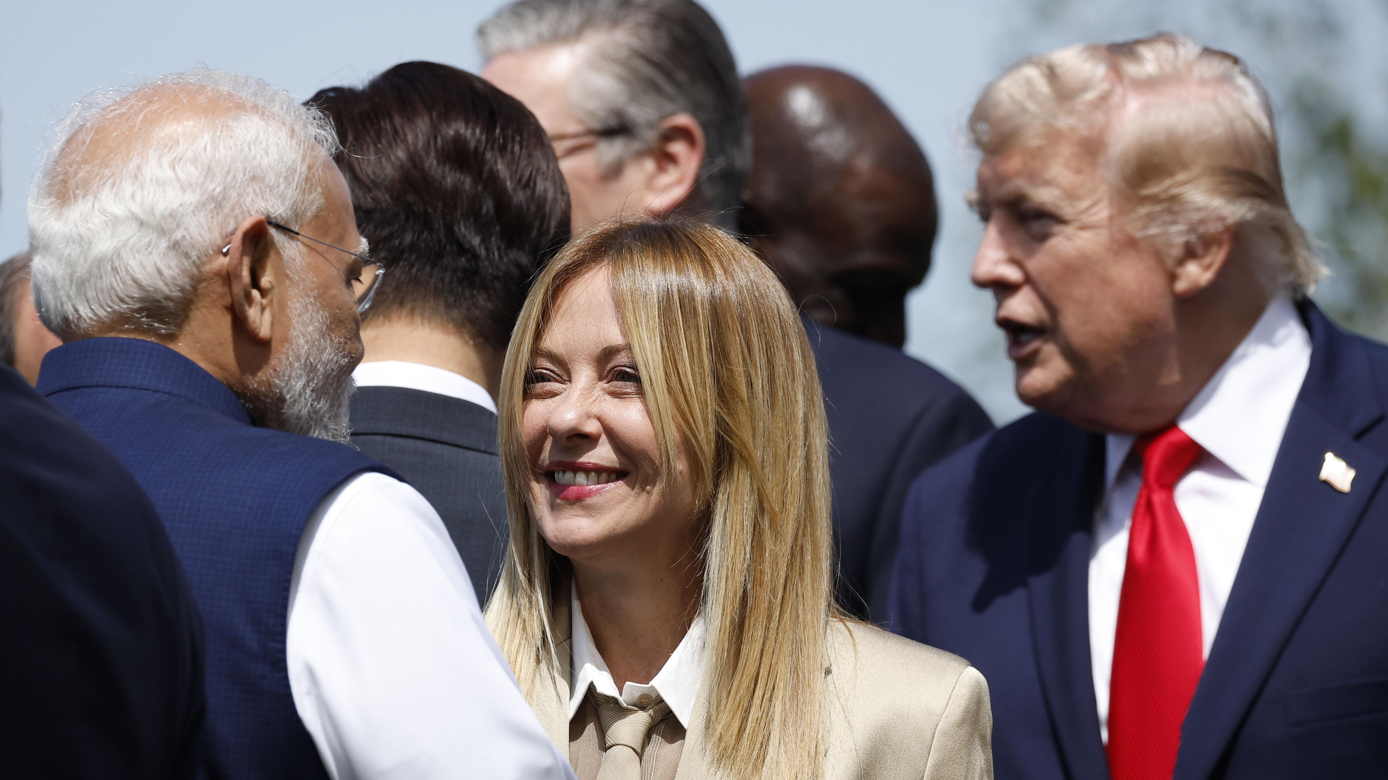 Tramp 'izmislio' da sam ga molila za fotografiju na samitu G7, kaže Đorđa Meloni 2 Đorđa Meloni, Narendra Modi i Donald Tramp