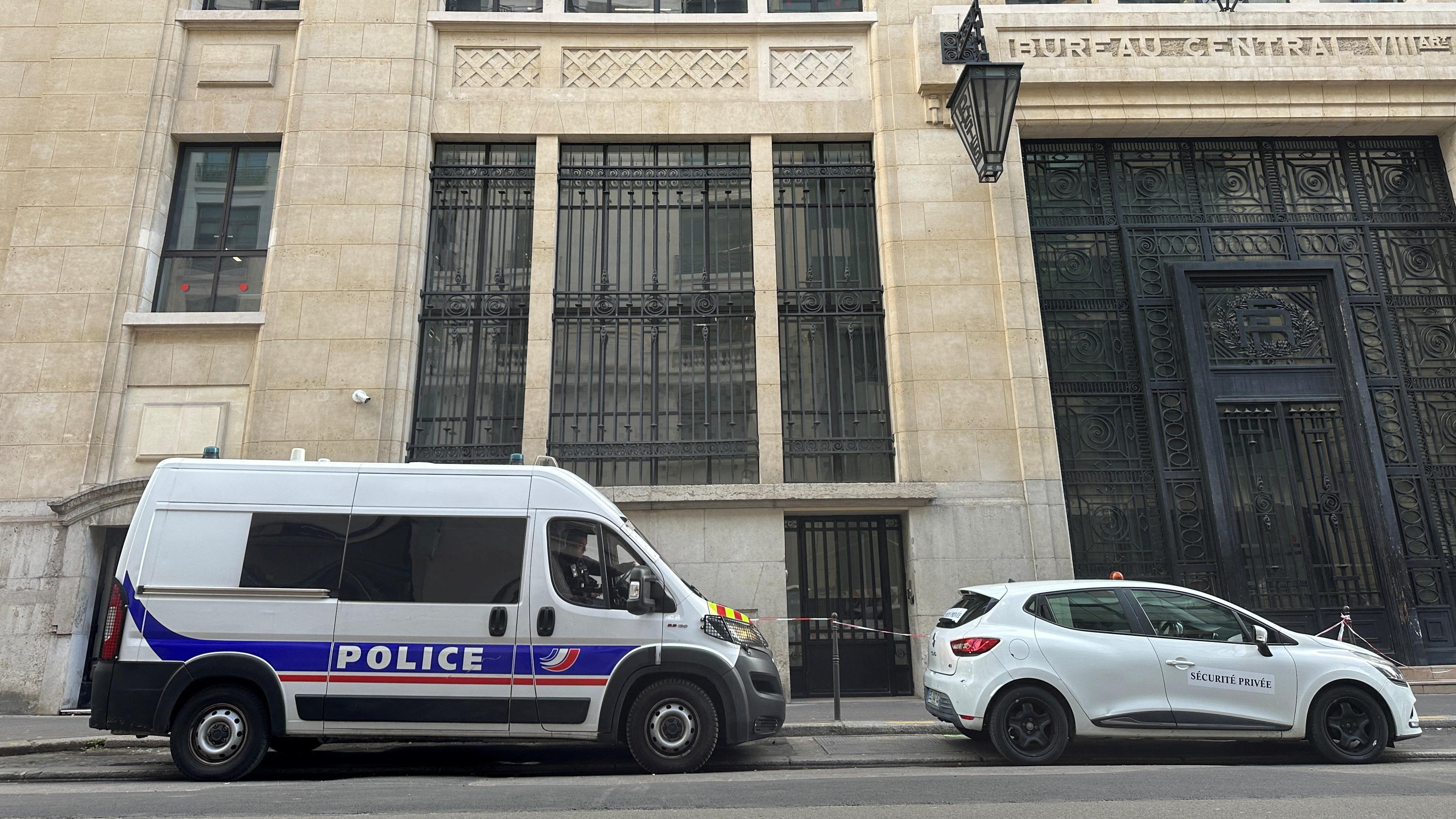Three arrested in Paris after attempted bomb attack outside Bank of America
