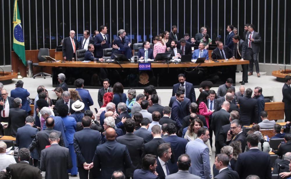 Plenário da Câmara dos Deputados em 9/12/2025