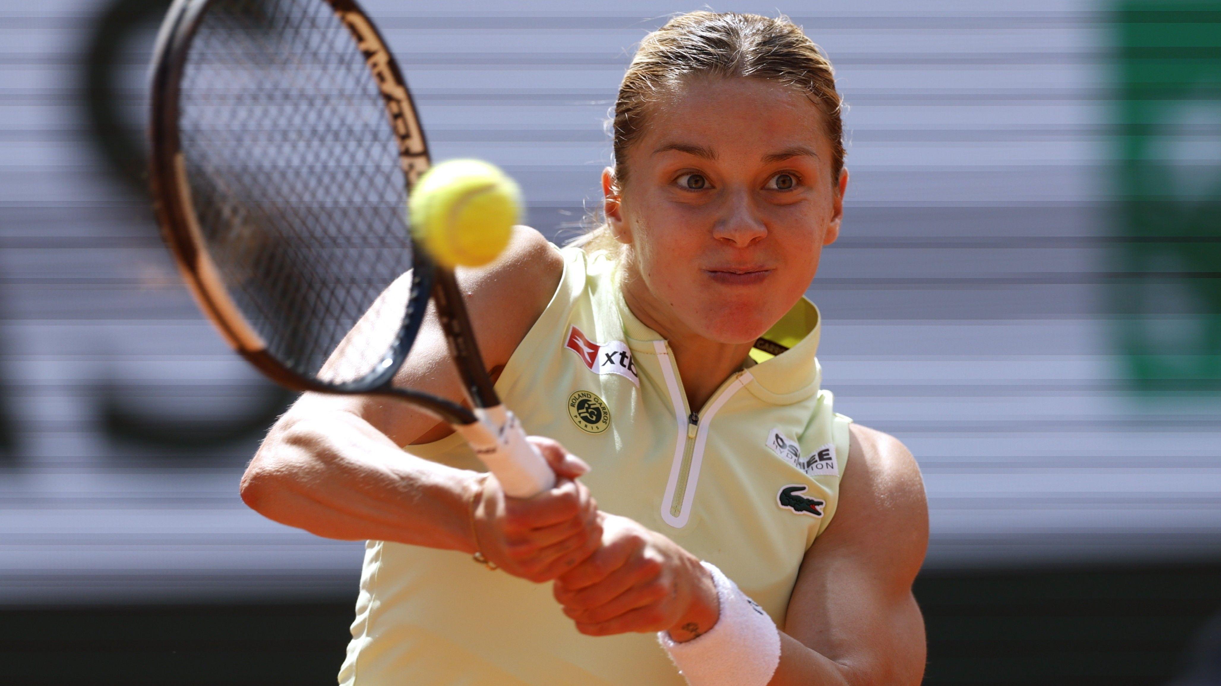 French Open final: Qualifier Chwalinska breaks Andreeva back in first set - listen & follow