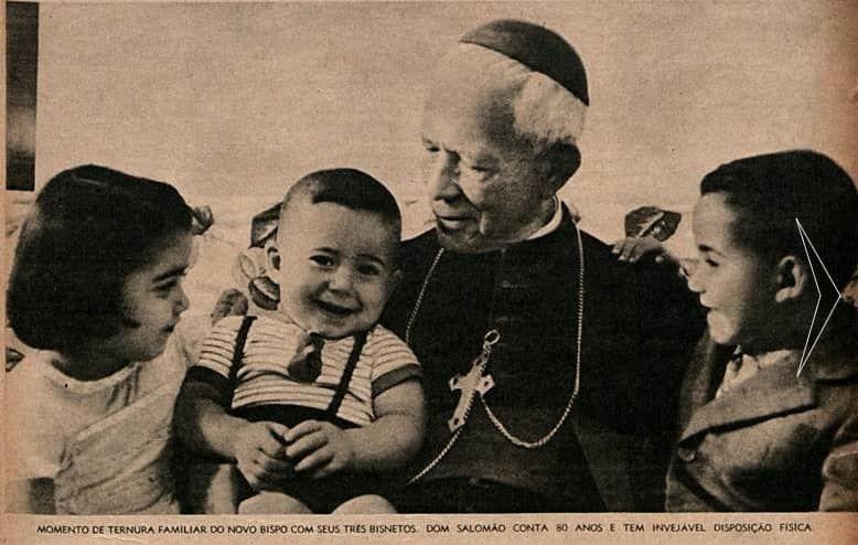 Reportagem sobre o bispo
