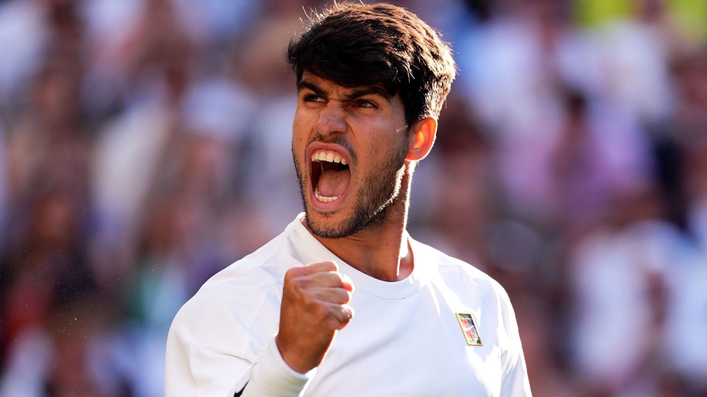 Wimbledon: Alcaraz eases past GBs Norrie in straight sets - reaction
