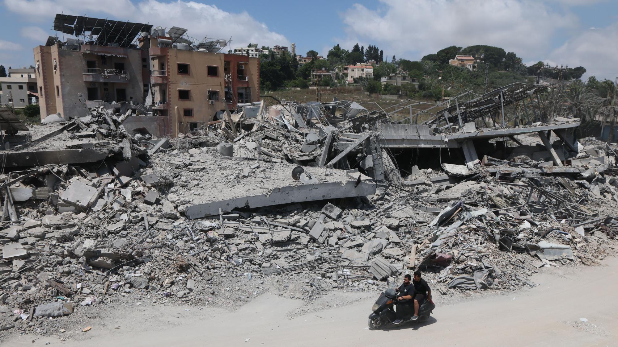 Israeli troops kill two in south Lebanon after lull in fighting, authorities say