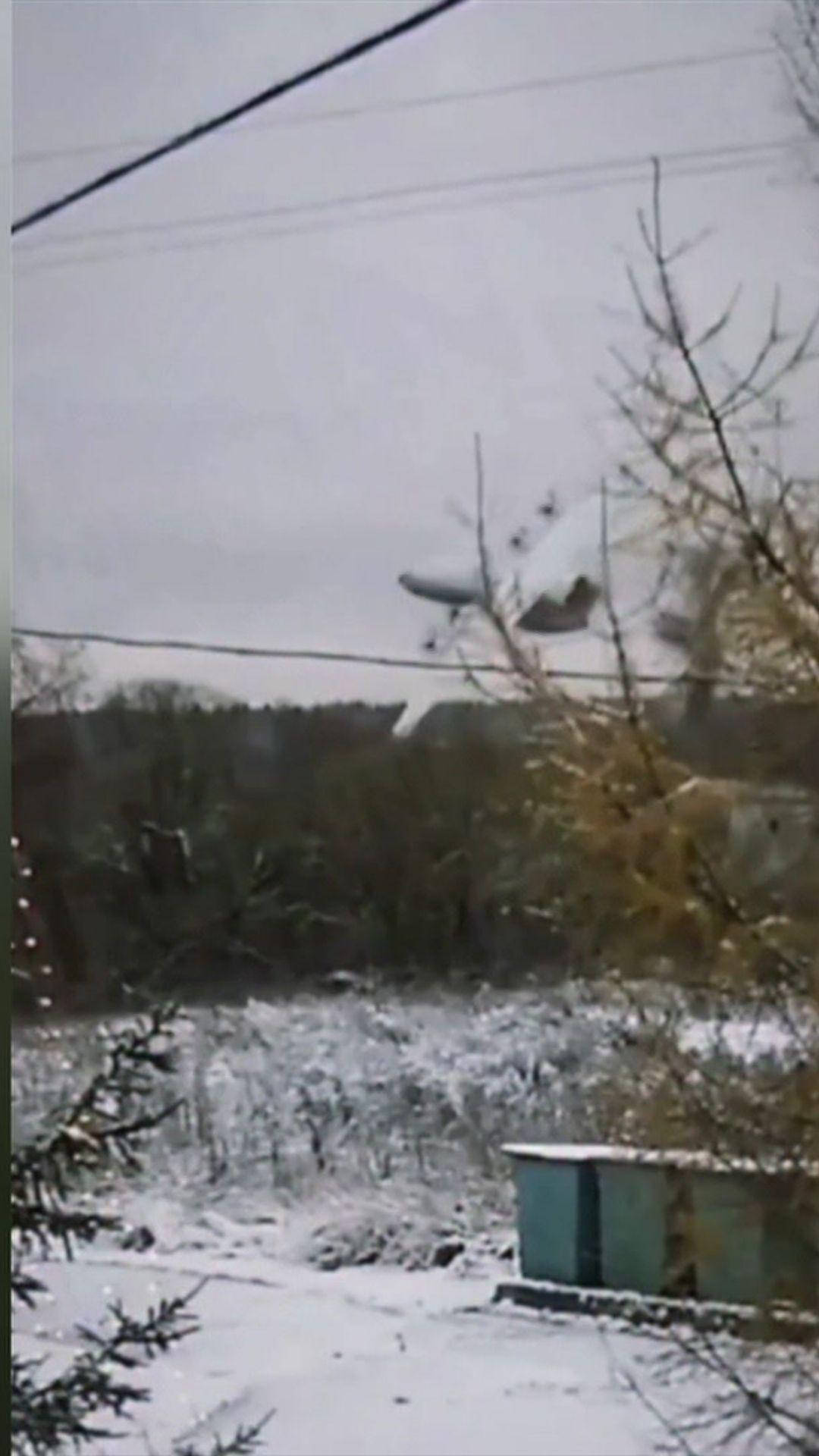 لحظة تحطم طائرة نقل روسية 