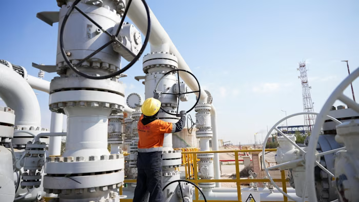 قد يواجه العالم أكبر اضطراب في إنتاج النفط في التاريخ © عصام السوداني/رويترز