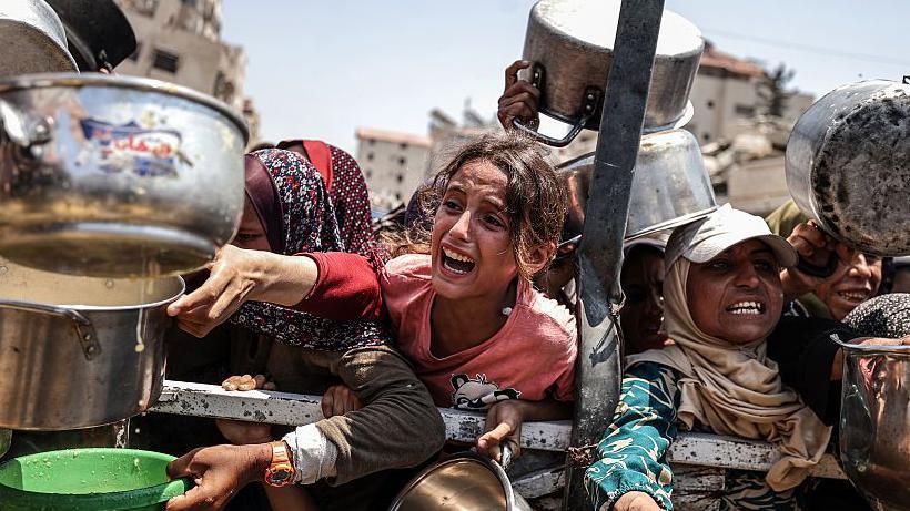 حماس تشترط إنهاء "المجاعة" في غزة للعودة للمفاوضات، والمبعوث الأمريكي سيزور القطاع ويلتقي بعضاً من سكانه 1 غزة