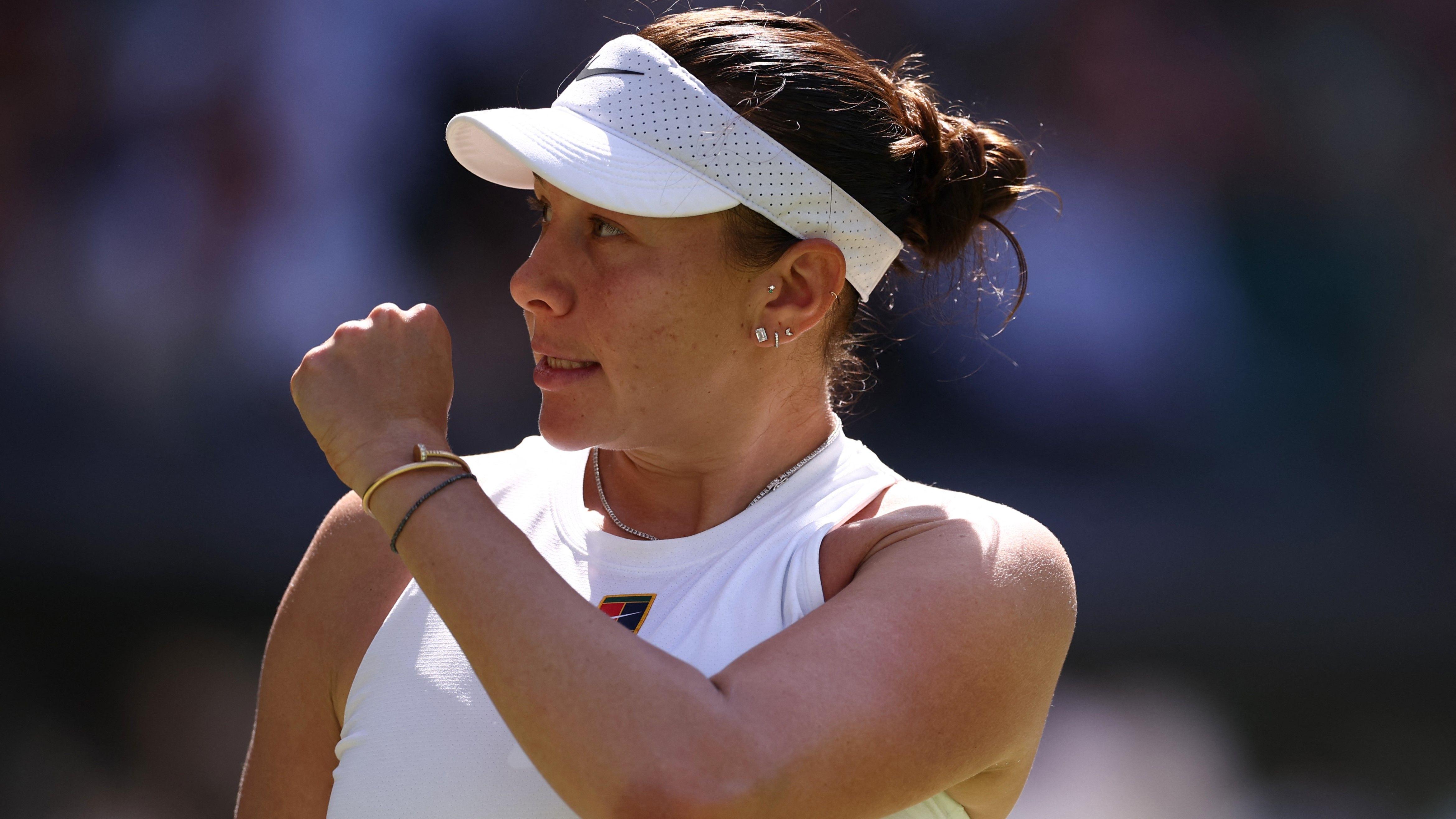 Wimbledon semi-finals: Anisimova two games away from victory over Sabalenka