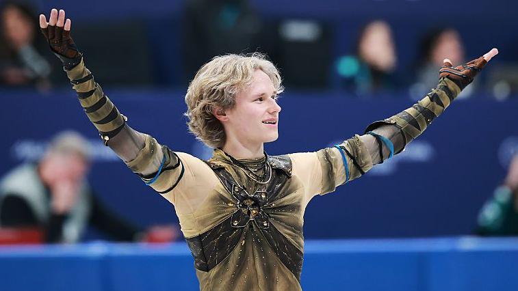 Winter Olympics: Watch mens figure skating after GBs Weston wins skeleton gold