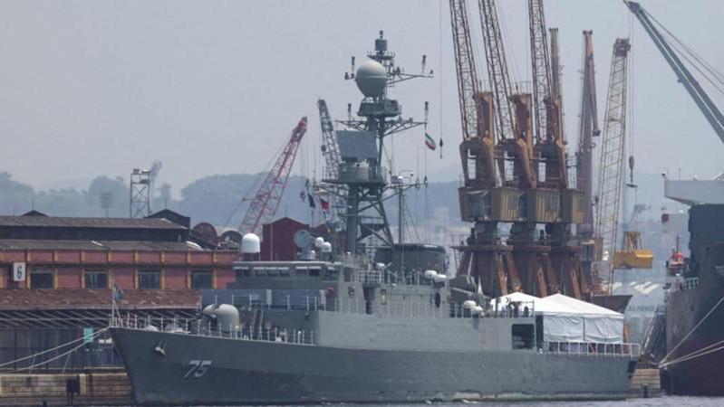 Una foto de archivo de la fragata IRIS Dena de Irán
