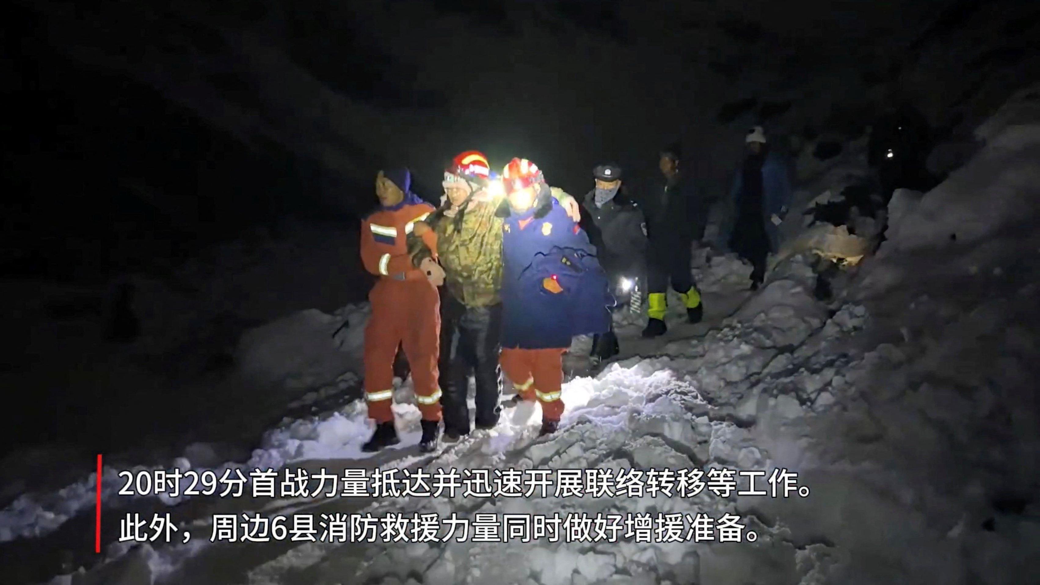 I dalje traje akcija spašavanja na Mont Everestu