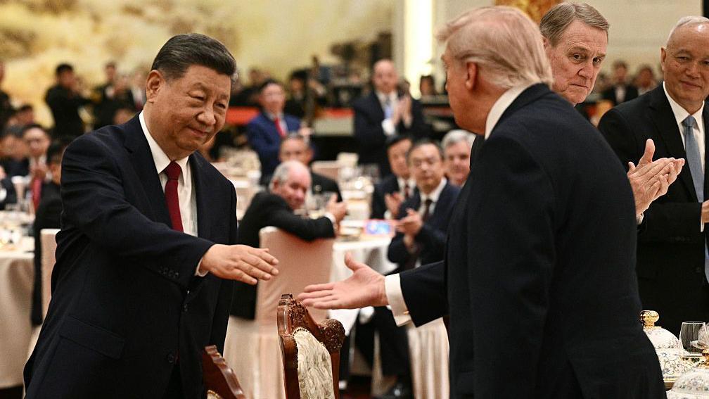 中國國家主席習近平2026年5月14日在北京人民大會堂國宴上與美國總統唐納德·特朗普握手。