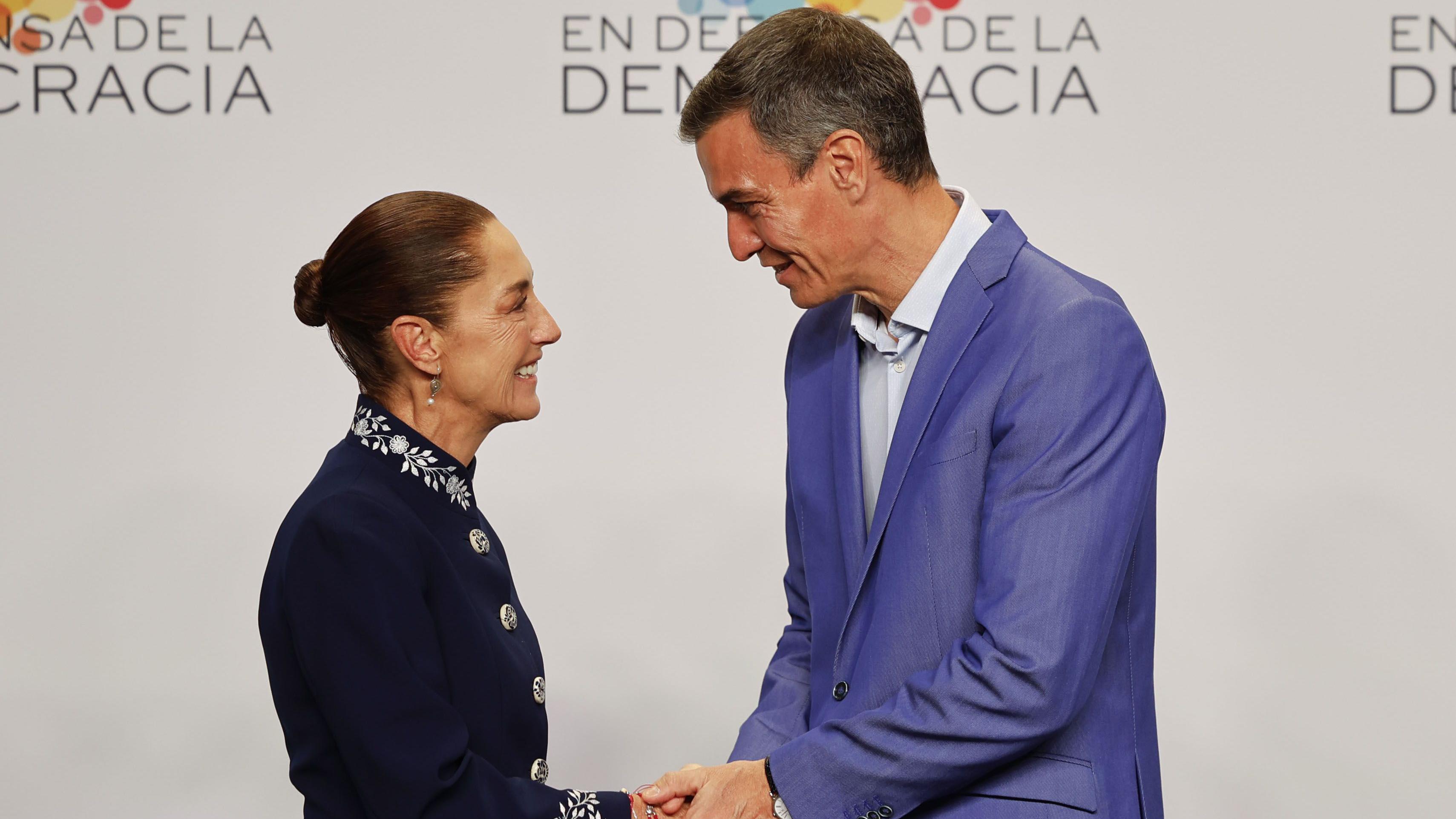 Mexicos Sheinbaum denies diplomatic crisis with Spain after conquest row